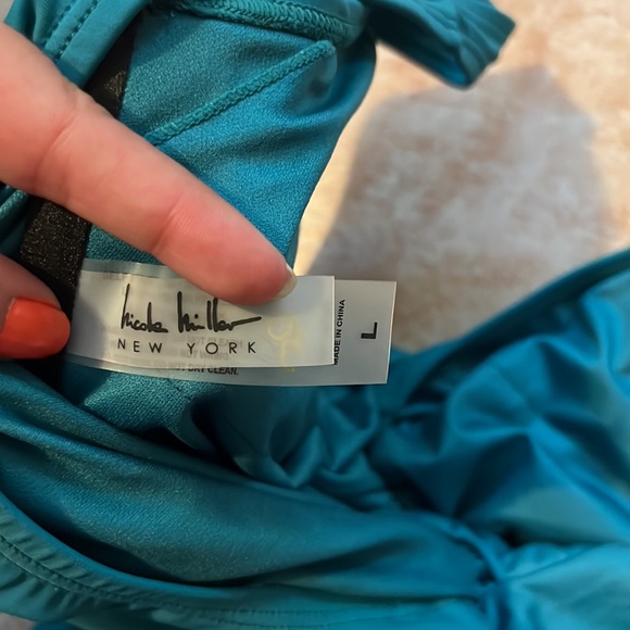 NWT Nicole Miller New York Size Large Green Swimsuit - Picture 3 of 4